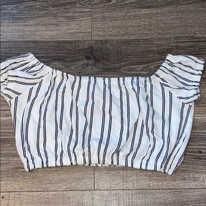 Off the shoulder cropped shirt